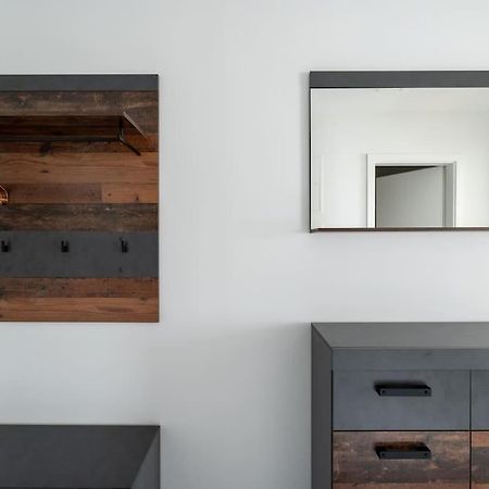 Hm • Sleek 1Br Home With Balcony Viena Exterior foto